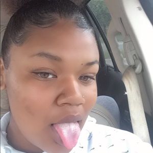 Meet your Posher, Kateri